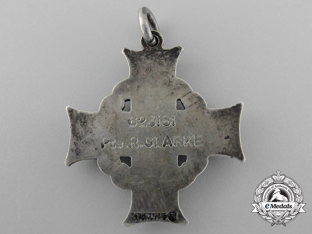 a1916_memorial_cross_to_pte.clarke;_killed_at_the_battle_of_flers-_courcelette_d_3189_1