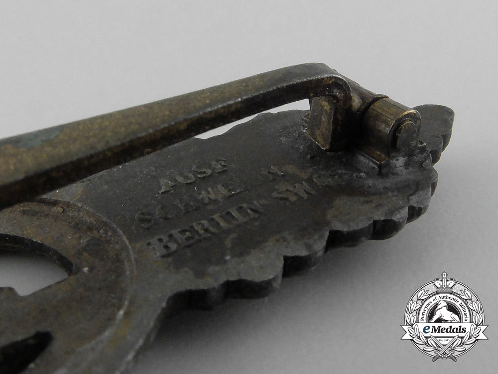 a_bronze_grade_submarine_clasp_by_schwerin,_berlin_d_3294_1_2_1