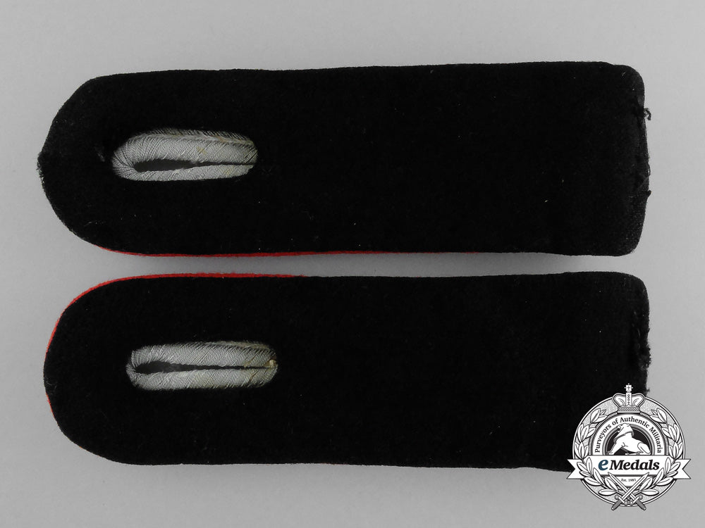 a_pair_of_ss-_obersturmführer_artillery_shoulder_boards_d_3326_1