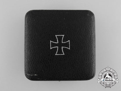 a_case_to_the_iron_cross_first_class1939_d_3380