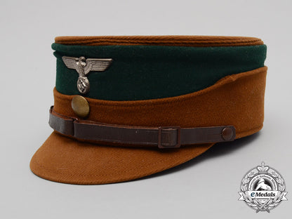 an_early_sa_kepi_attributed_to_a_sa_group_doctor_d_3415