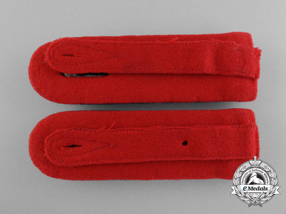 a_scarce_complete_set_of_luftwaffe_insignia_of_an_oberleutnant_retired_in_the_flak_regiment_no.49_d_3443_1