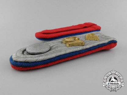 a_scarce_complete_set_of_luftwaffe_insignia_of_an_oberleutnant_retired_in_the_flak_regiment_no.49_d_3445_1