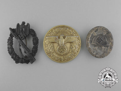 a_lot_of_three_second_war_german_awards_and_belt_buckles_d_3584_1