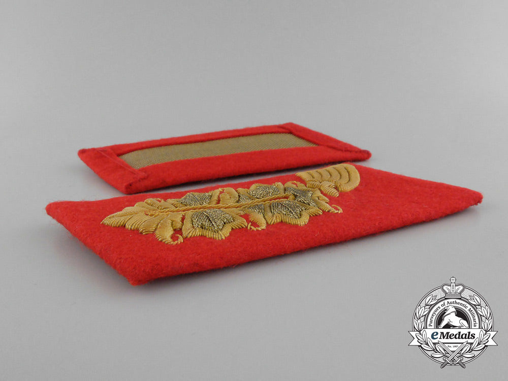 an_absolutely_mint_set_of_matching_army/_heer_general's_collar_tabs_d_3682