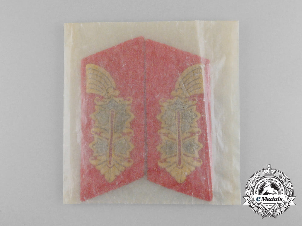 an_absolutely_mint_set_of_matching_army/_heer_general's_collar_tabs_d_3683