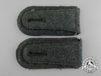 a_matching_pair_of_wehrmacht_medical_enlisted_man’s_shoulder_boards_d_3743_1