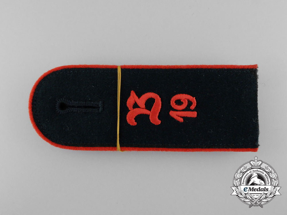 a_matching_pair_of_wehrmacht_artillery_enlisted_man’s_shoulder_boards_d_3750_1
