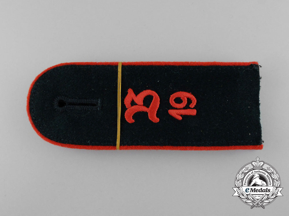 a_matching_pair_of_wehrmacht_artillery_enlisted_man’s_shoulder_boards_d_3751_1