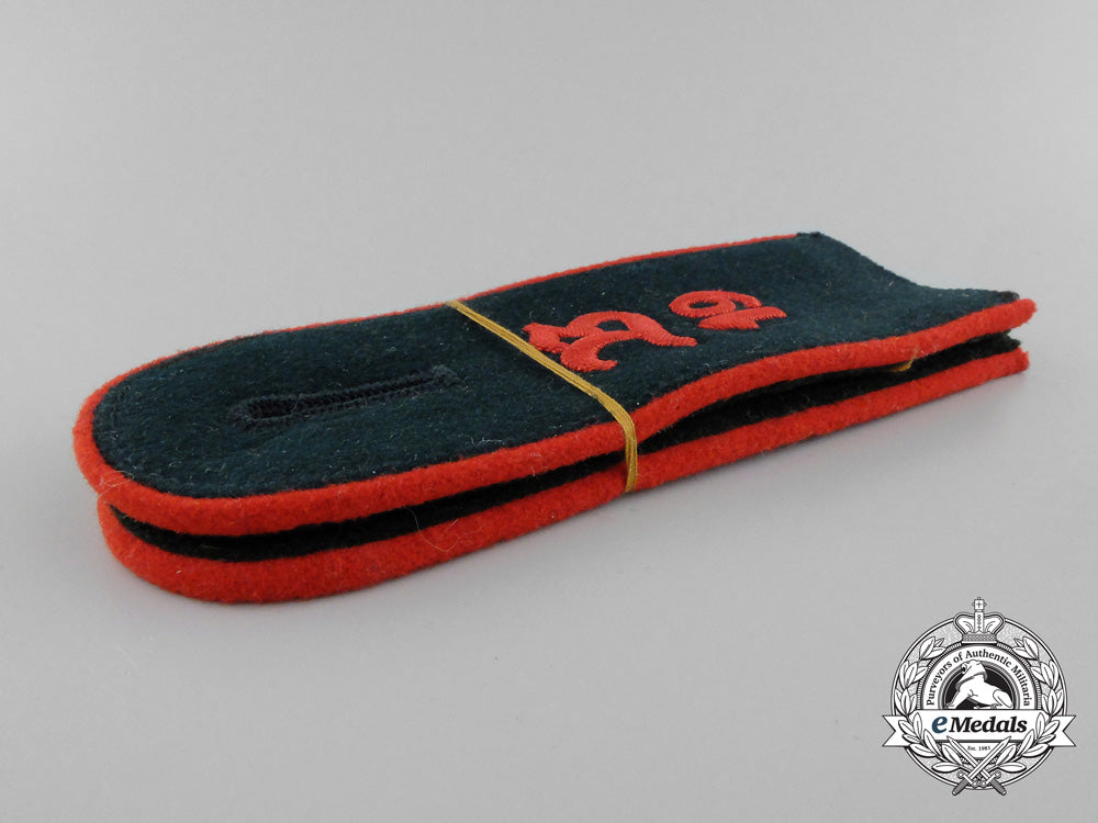 a_matching_pair_of_wehrmacht_artillery_enlisted_man’s_shoulder_boards_d_3752_1