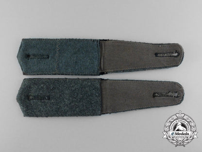an_early_pair_of_wehrmacht_infantry_shoulder_boards_d_3770_1