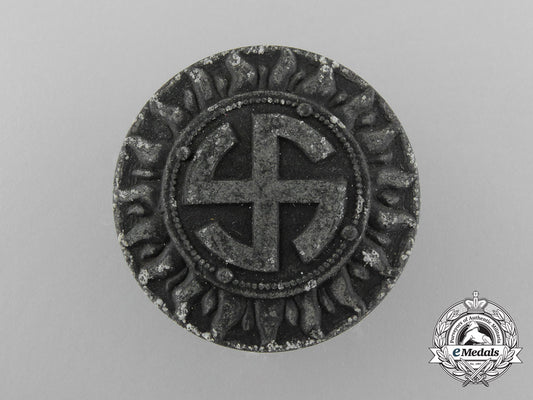 an_unattributed_third_reich_period_sunwheel_swastika_badge_by_wilhelm_schröder&_co_d_3942