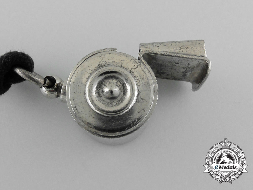 an_ss_whistle_d_3993