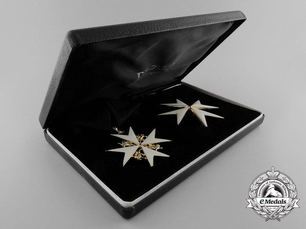 an_order_of_st._john;_knight_of_justice_set_with_case_d_4048_1_1