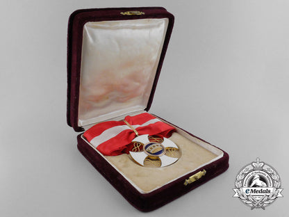 italy,_kingdom._an_order_of_the_crown_in_gold,_commander_with_case,_c.1925_d_4174_1_1_1_1_1_1