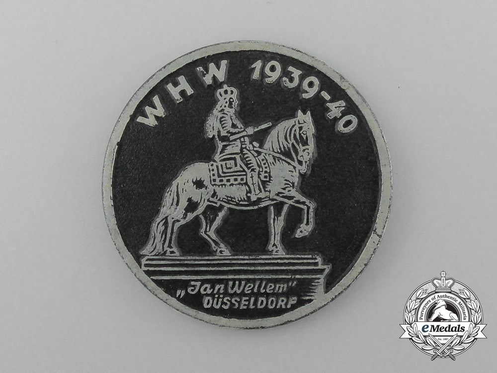 a1939-40_düsseldorf_winterhilfswerk_donation_badge_d_4569