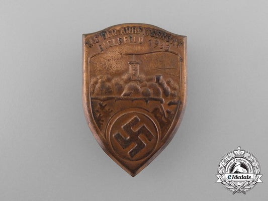a1933“_day_of_the_labour_front”_badge_d_4587