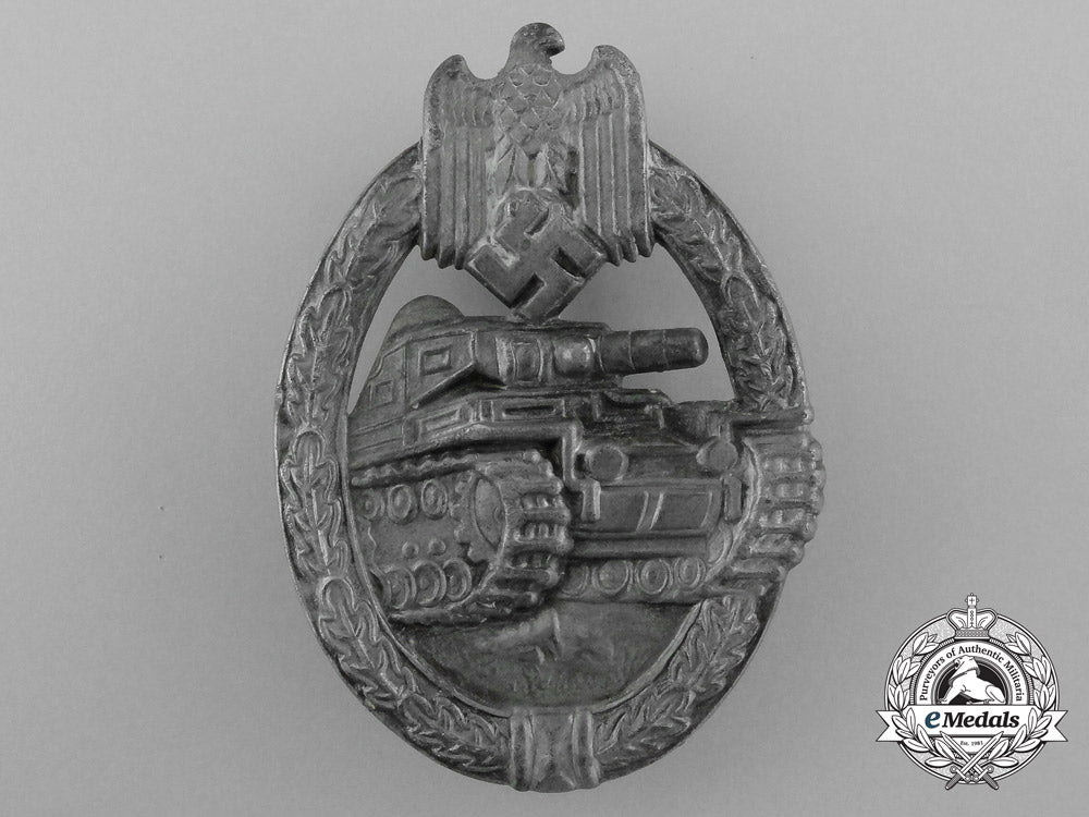 a_silver_grade_tank_badge;_hollow_version_d_4655_1