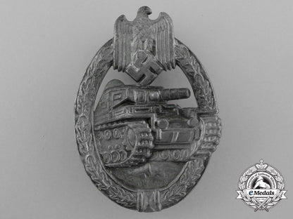 a_silver_grade_tank_badge;_hollow_version_d_4655_1