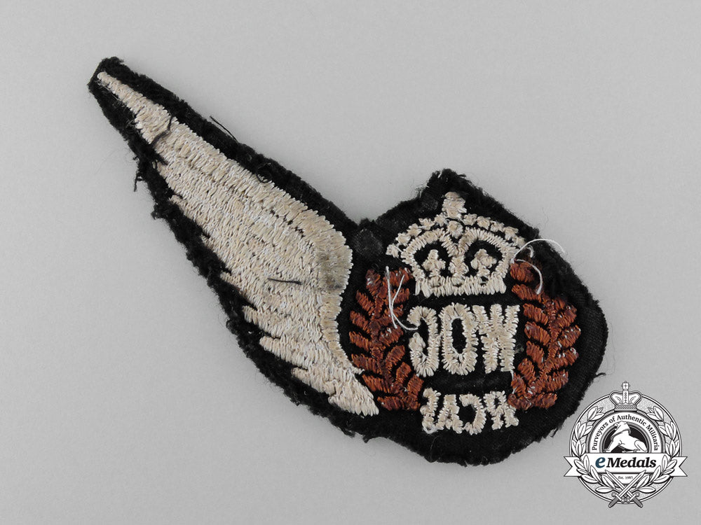 a_second_war_royal_canadian_air_force(_rcaf)_wireless_operator_ground_wing_d_4684