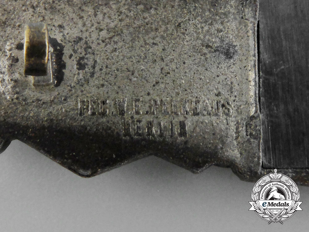 germany,_wehrmacht._a_close_combat_clasp,_silver_grade,_by_c.e_junker_d_4993_1