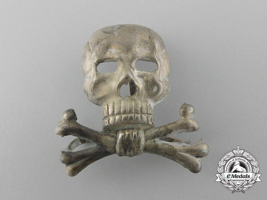 a_braunschweiger_totenkopf(_skull)_officer’s_cap_insignia_for_the_infantry_regiment_nr.92_or_hussars.17_d_5000