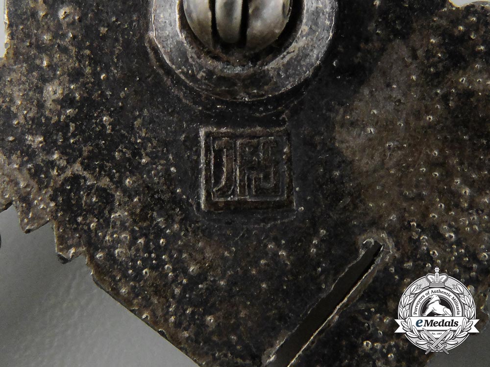 an_infantry_assault_badge;_silver_grade_by_josef_feix_söhne_d_5041