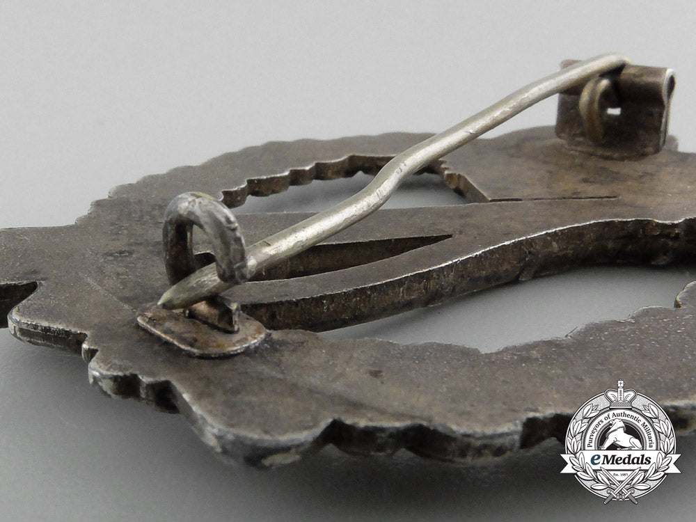 an_early_plated_type_infantry_assault_badge;_unmarked_d_5052