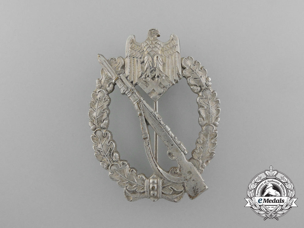 an_infantry_assault_badge;_silver_grade_d_5170