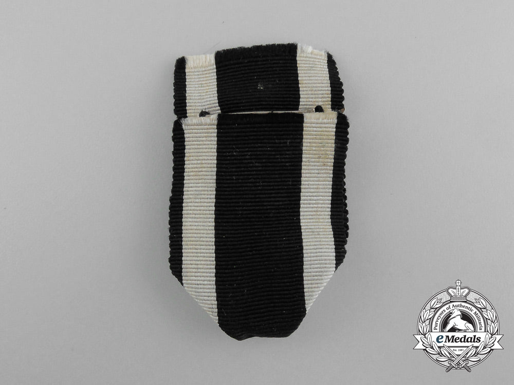 an_iron_cross1914_second_class_with1939_clasp_to_the_iron_cross_by_friedländer_d_5191