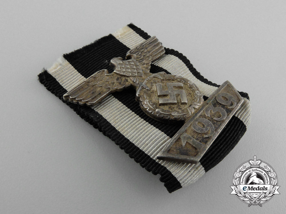 an_iron_cross1914_second_class_with1939_clasp_to_the_iron_cross_by_friedländer_d_5193