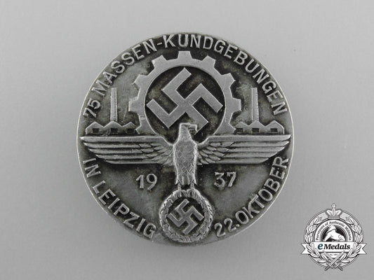a193775_massen-_kundgebungen_in_leipzig_badge_d_5277