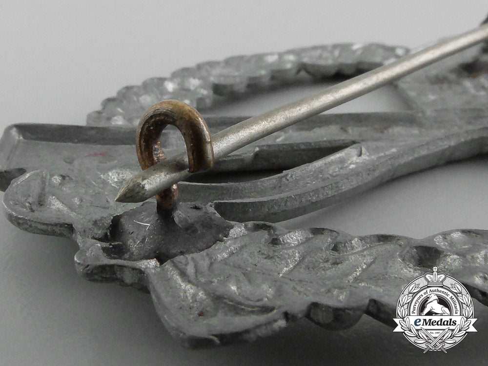 an_early_hollow-_version_infantry_assault_badge;_silver_grade_d_5320