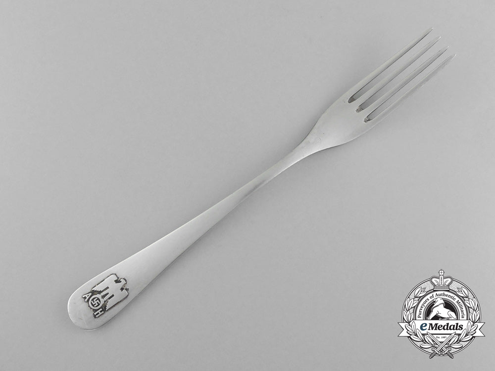 a_silver_oyster_fork_from_ah’s_informal_dinner_ware_set_d_5331
