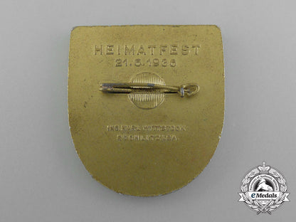 an_unattributed1938“_homefest”_badge_d_5357