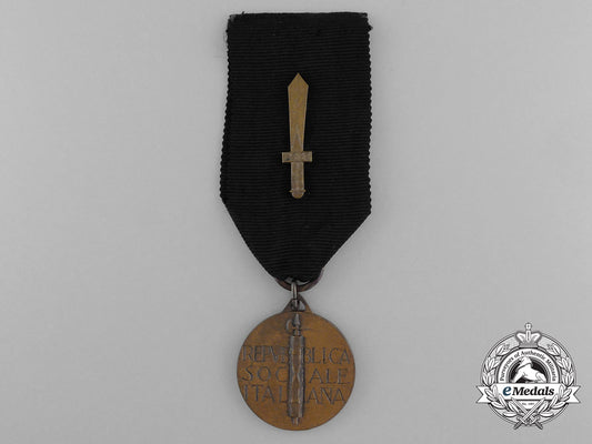 an_italian_tenth_anniversary_commemorative_bronze_grade_medal_of_the_end_of_the_italian_social_republic_d_5387
