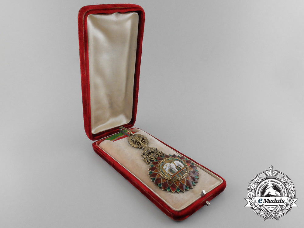 a_thailand_most_exalted_order_of_the_white_elephant,3_rd_class_commander_with_case_d_5423