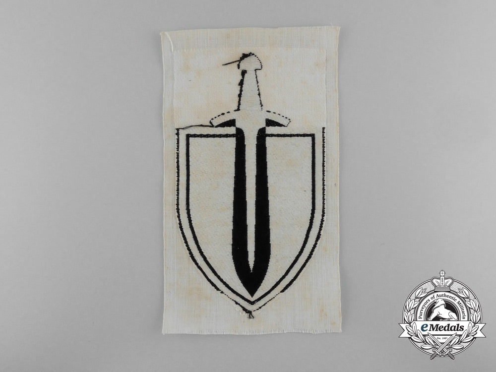 a1930'_s_first_pattern_army_sports_vest_emblem_d_5473