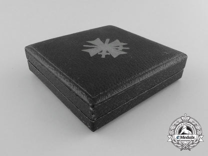 germany._a_mint_war_merit_cross1_st_class_with_swords_by_deschler&_sohn_d_5473_1