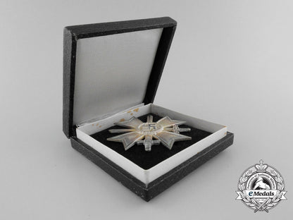 germany._a_mint_war_merit_cross1_st_class_with_swords_by_deschler&_sohn_d_5474_1