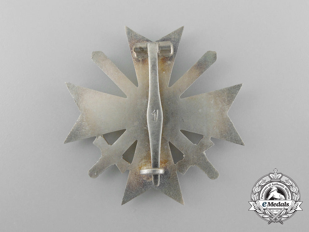 germany._a_mint_war_merit_cross1_st_class_with_swords_by_deschler&_sohn_d_5476_1