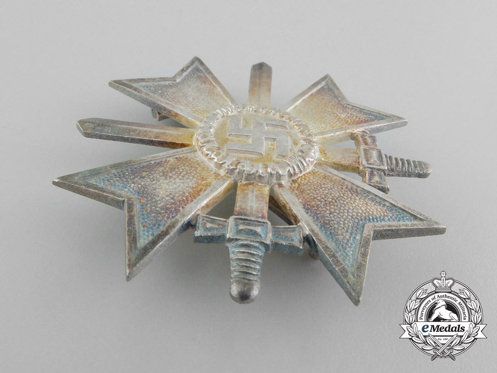 germany._a_mint_war_merit_cross1_st_class_with_swords_by_deschler&_sohn_d_5477_1