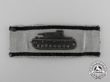 germany,_heer._a_single-_handed_tank_destruction_badge,_silver_grade_d_5482_1_1