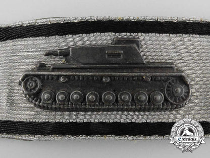 germany,_heer._a_single-_handed_tank_destruction_badge,_silver_grade_d_5483_1_1