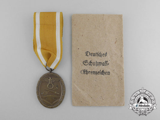 germany._a_west_wall_medal_with_original_packet_of_issue_by_carl_poellath_d_5490_1