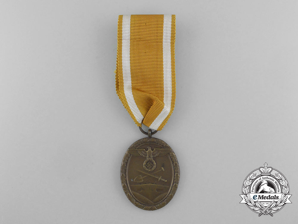 germany._a_west_wall_medal_with_original_packet_of_issue_by_carl_poellath_d_5491_1