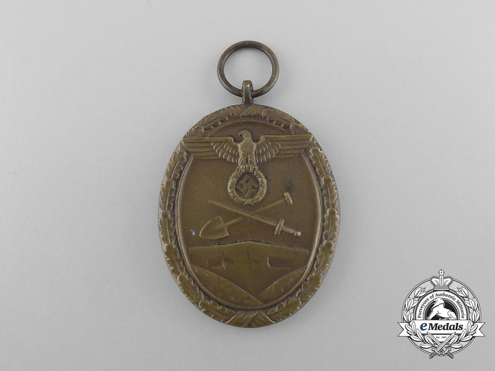 germany._a_west_wall_medal_with_original_packet_of_issue_by_carl_poellath_d_5492_1