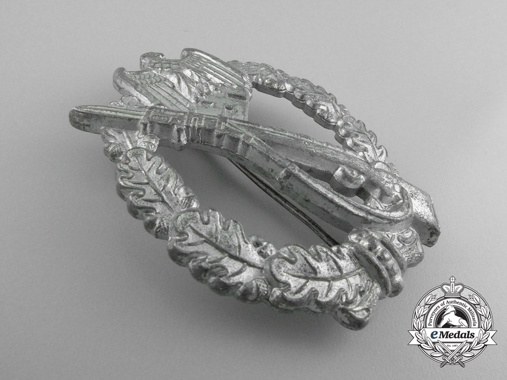 a_mint_infantry_assault_badge;_silver_grade_d_5504