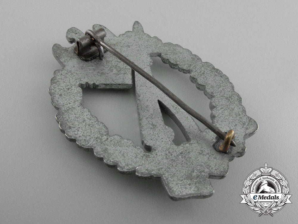 a_mint_infantry_assault_badge;_silver_grade_d_5505