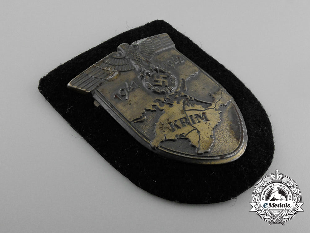 a_mint_wehrmacht_issue_panzer_krim_campaign_shield_d_5515